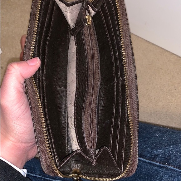 Large wallet - Picture 2 of 2